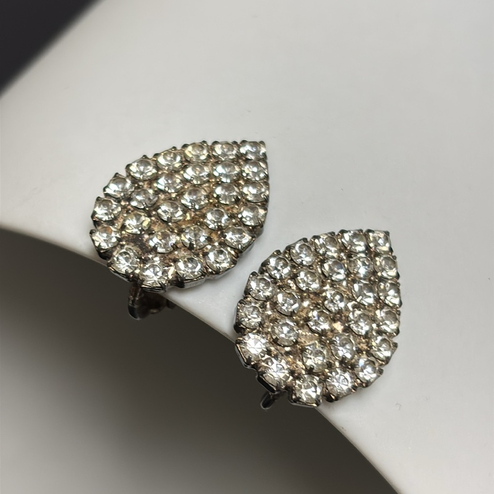 Vintage Rhinestone Teardrop Silver Tone Clip on Earrings
